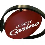 LE PETIT CASINO ENSEIGNE DRAPEAU YES SIGN PARIS