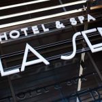 YES SIGN ENSEIGNE BLOC LED HOTEL VILLA SEREN HOSSEGOR