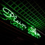 YES SIGN ENSEIGNE NEON PLEIN AIR