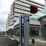 YES SIGN TOTEM PARKING CENTRE COMMERCIAL MONAURY ANGLET