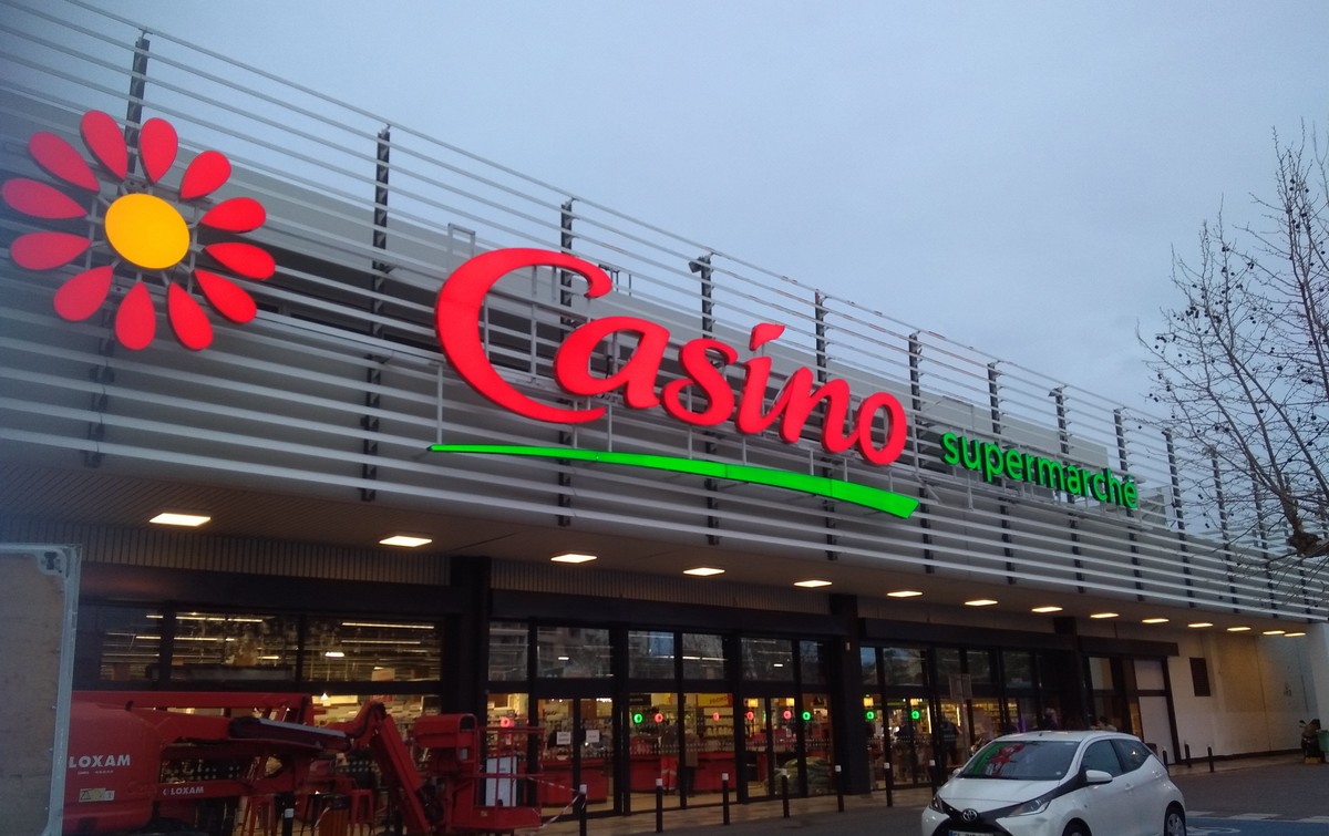 ENSEIGNE LUMINEUSE CASINO CANNES LA BOCCA YES SIGN ENSEIGNE LUMINEUSE CASINO CANNES LA BOCCA YES SIGN