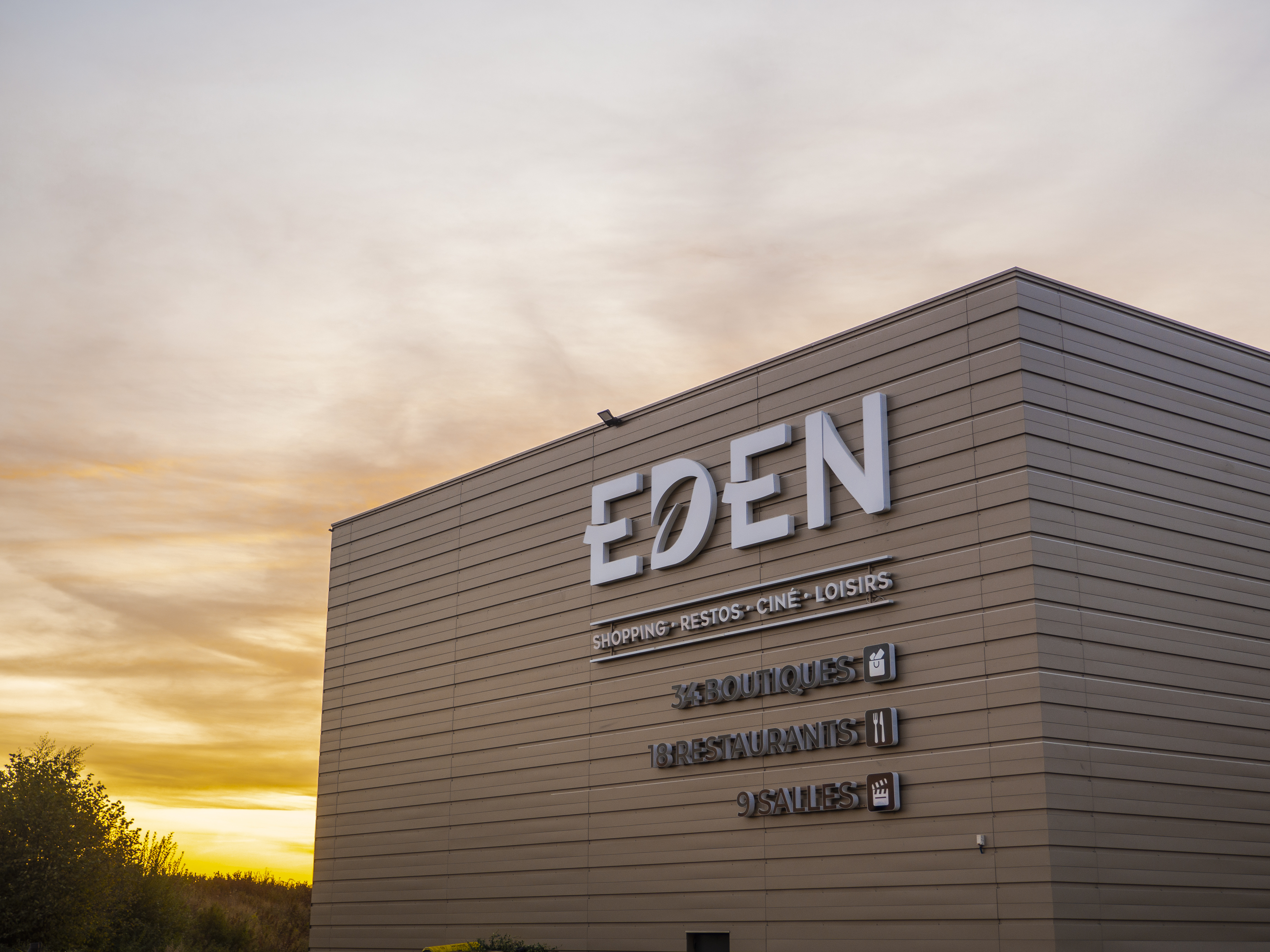 YES SIGN Eden, parc shopping