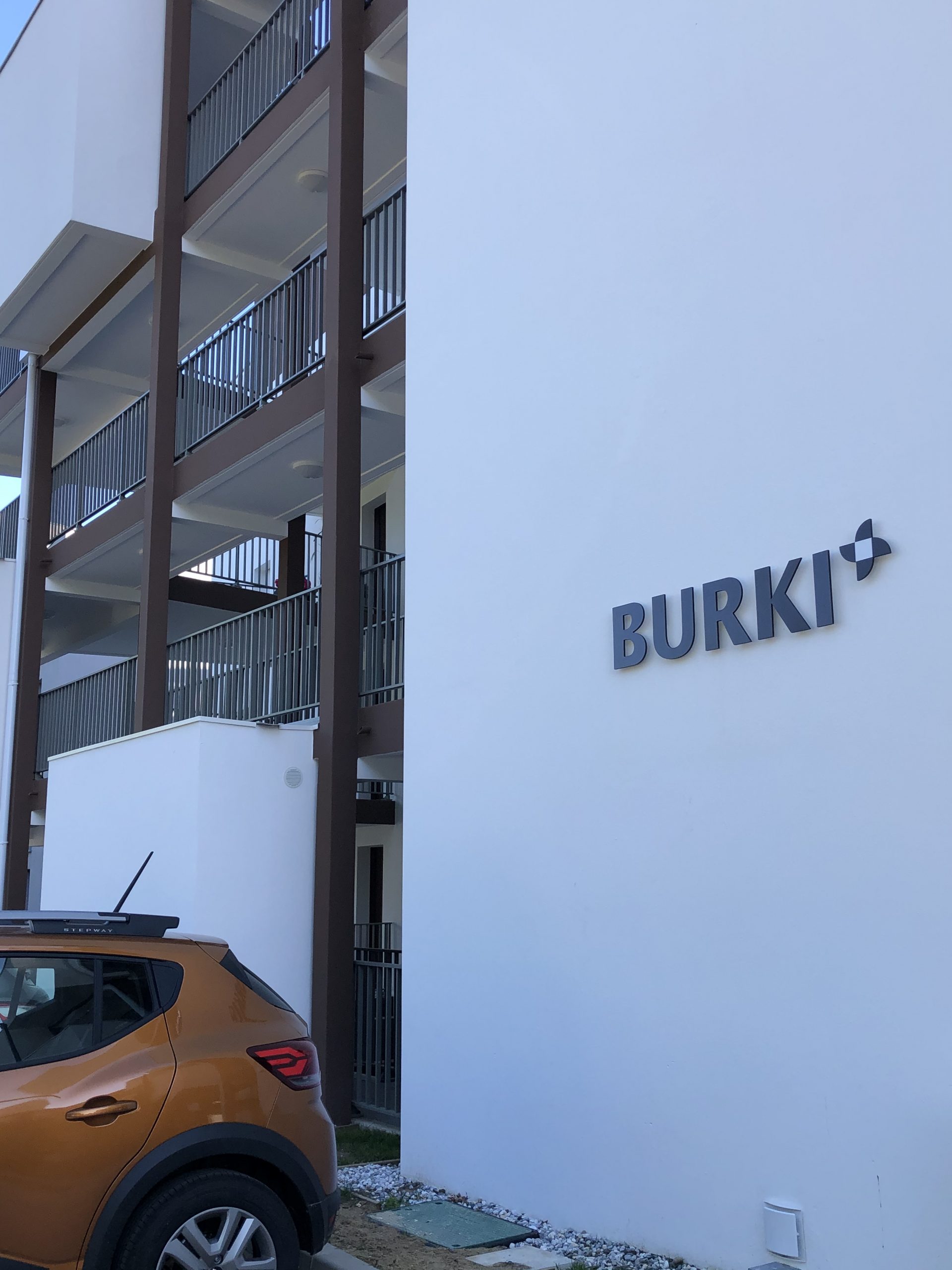 ENSEIGNE RESIDENCE OREKA BOUYGUES IMMOBILIER BAYONNE - YES SIGN